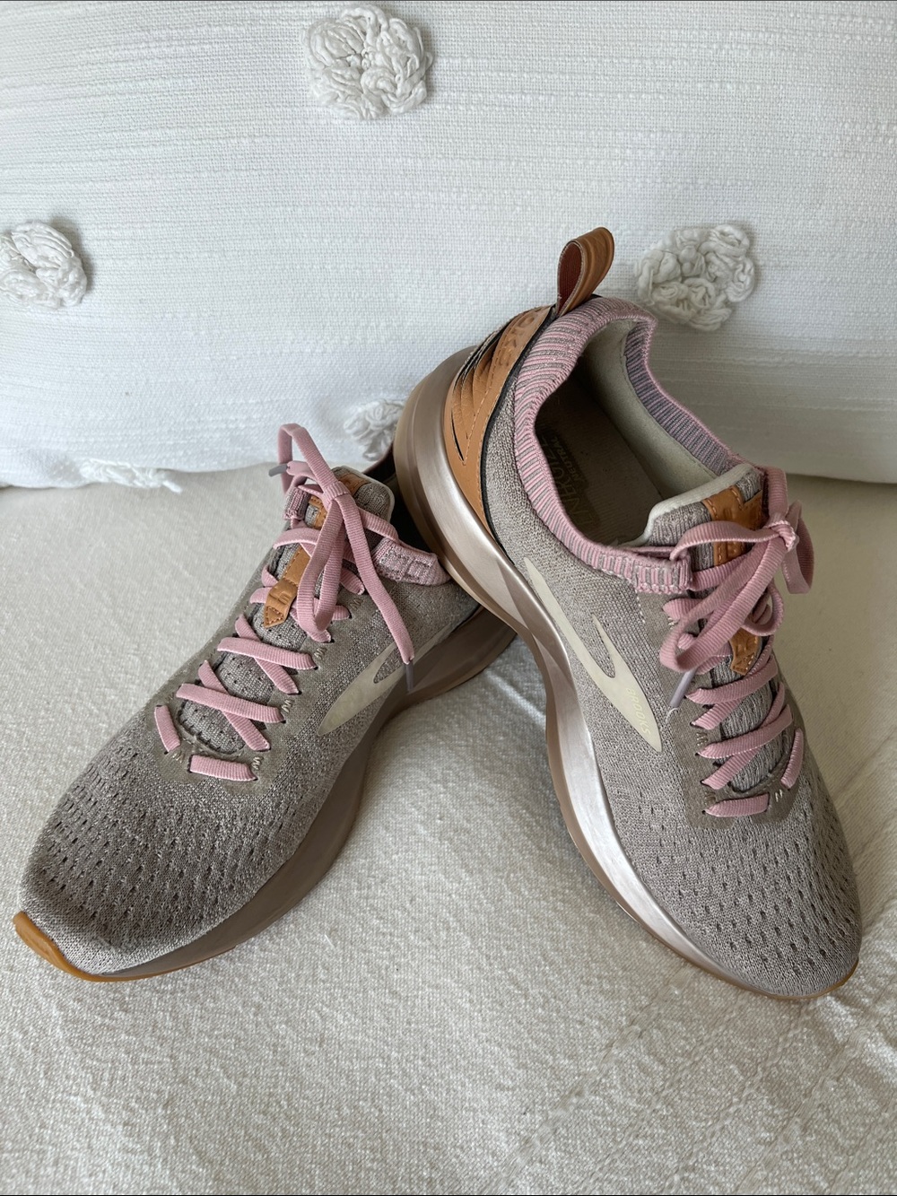 Brooks Levitate 2 Limited Edition Women’s Knit Running Shoes